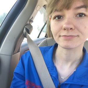 Meet your Posher, Abbey